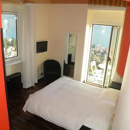 Hotell Asnigo 4*