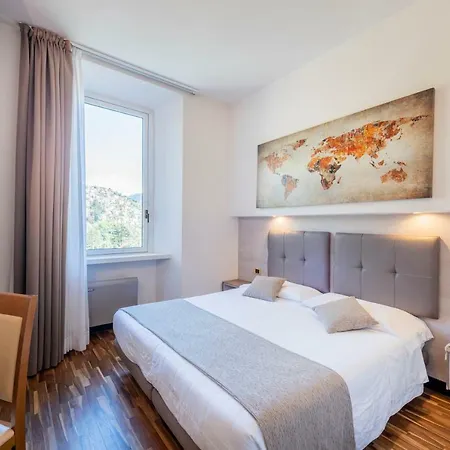 Asnigo Hotell 4*
